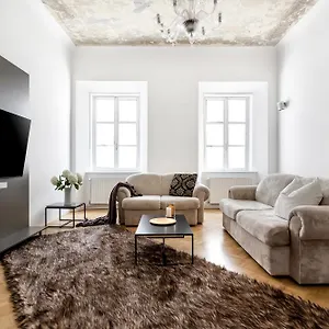  Apartment Castle View Palace Slovenia